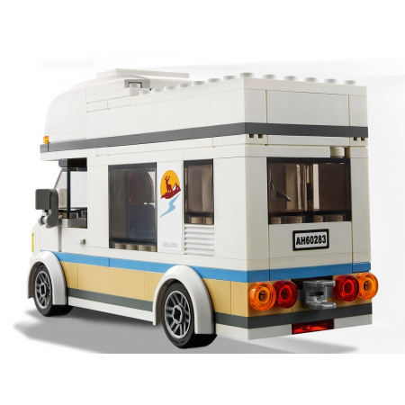 Lego City 60283 Wakacyjny kamper z wyposażeniem 5+